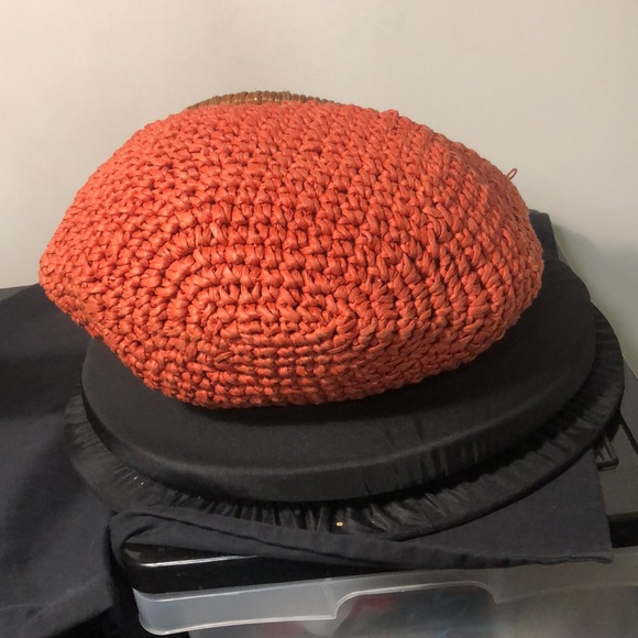 Laura Jones - orange sassy hand bag with bamboo handles - Picture 2 of 4